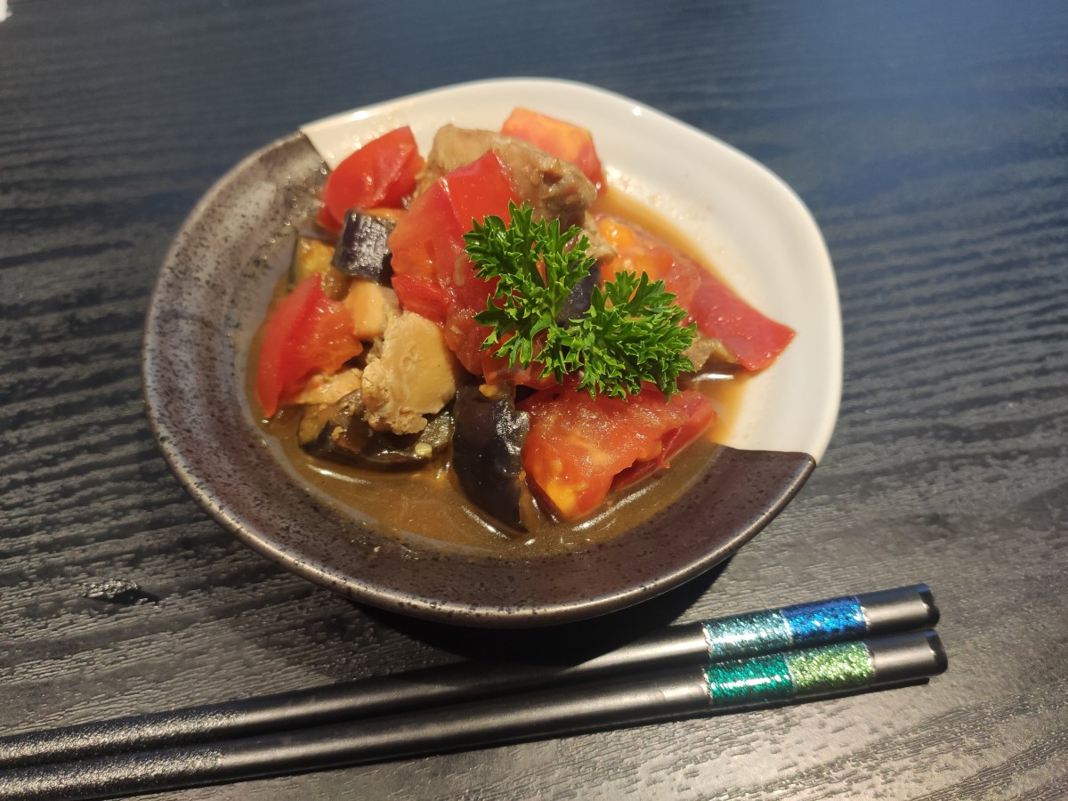 Simmered chicken, Aubergine with Tomato&nbsp;(鶏と茄子のトマト煮込み)